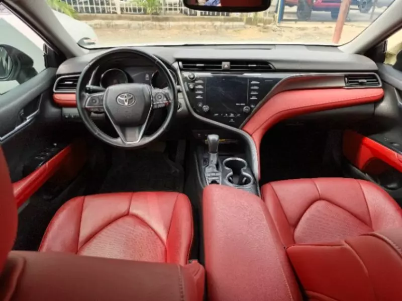 Toyota Camry   - 2019