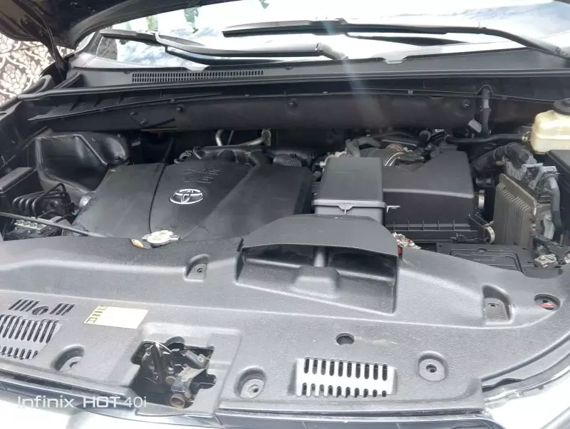 Toyota Highlander   - 2018