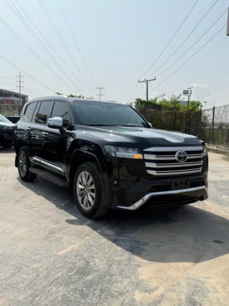 Toyota Land Cruiser GXR