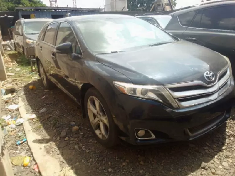 Toyota Venza   - 2013