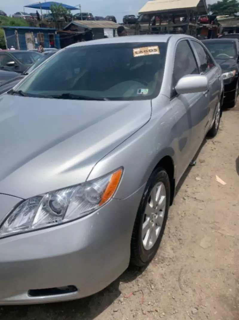 Toyota Camry   - 2007