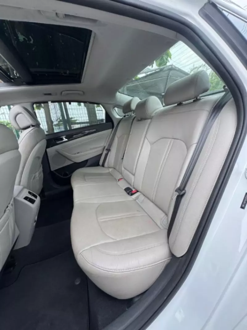 Hyundai Sonata   - 2015