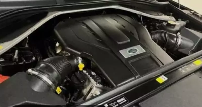 Land Rover Range Rover Velar   - 2021