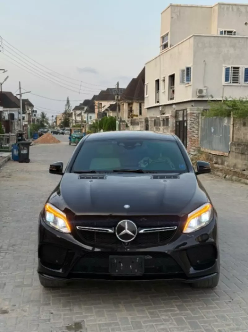 Mercedes-Benz GLE 43 AMG   - 2017