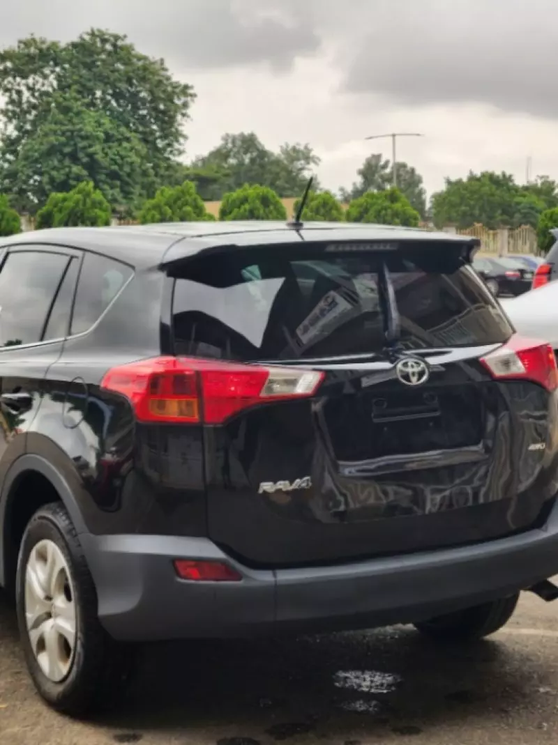 Toyota RAV4   - 2014