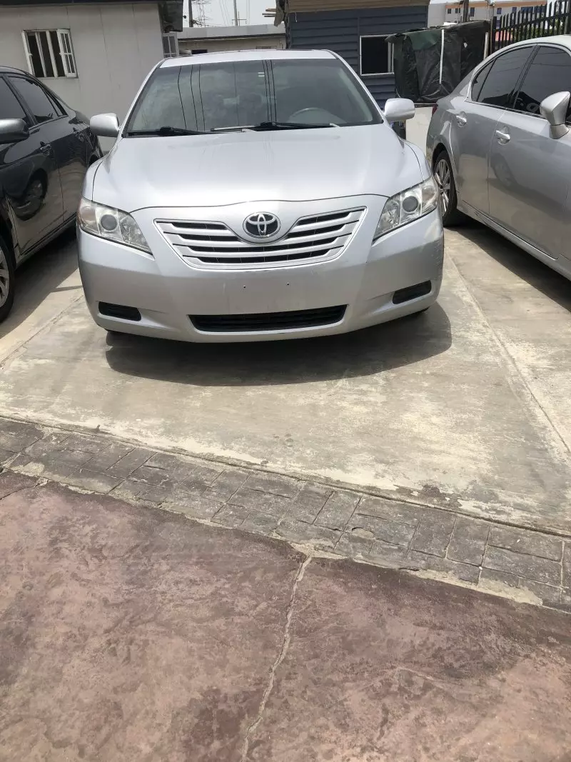 Toyota Camry   - 2007