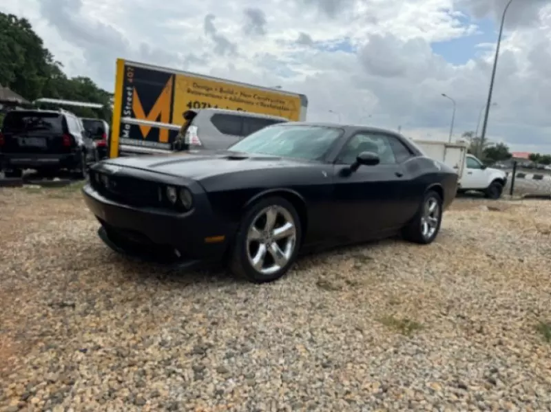 Dodge Challenger   - 2013