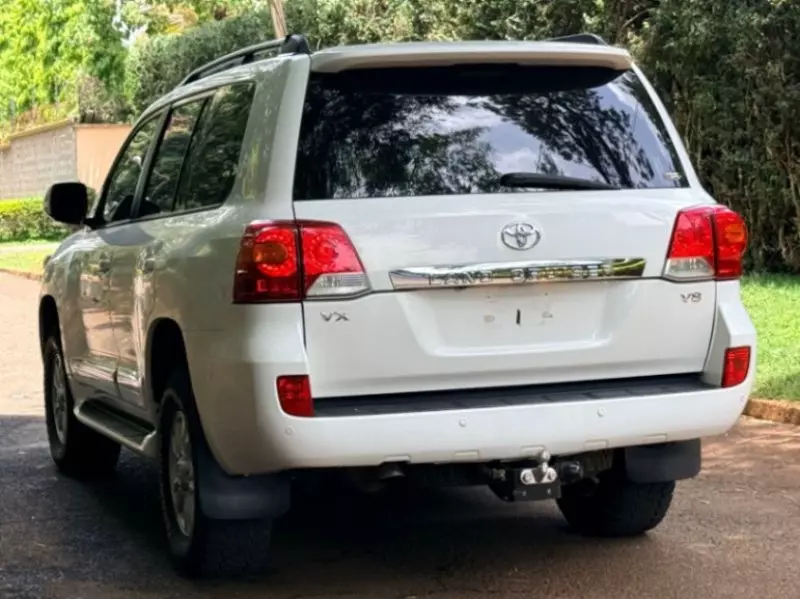 Toyota Land Cruiser VX