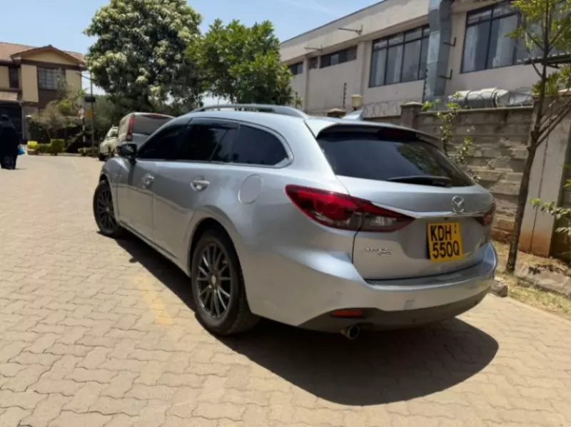 Mazda Atenza    - 2015