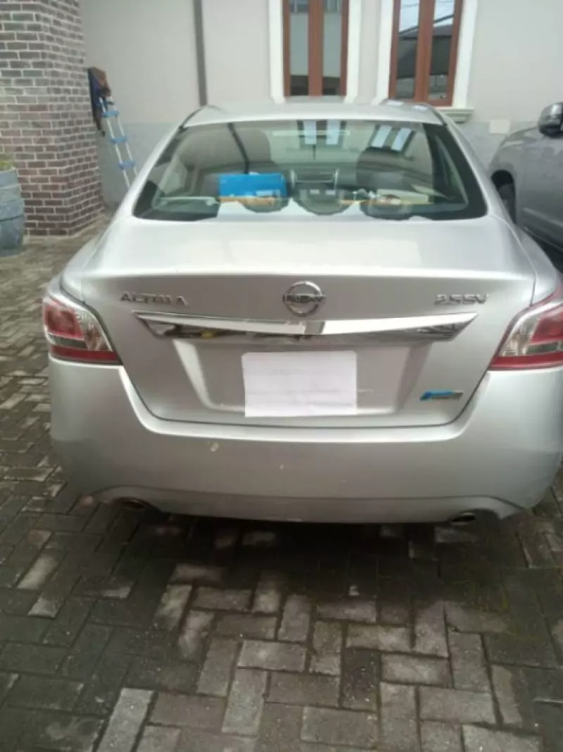 Nissan Altima   - 2014