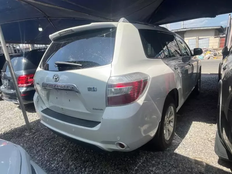 Toyota Highlander   - 2009
