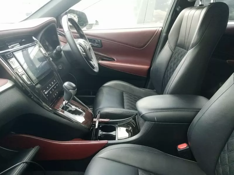Toyota Harrier   - 2015