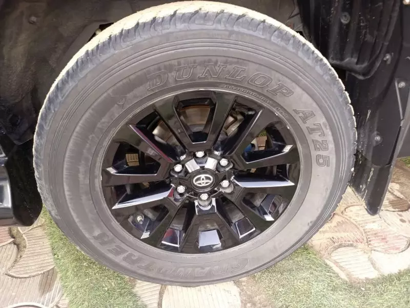 Toyota Landcruiser Prado   - 2024