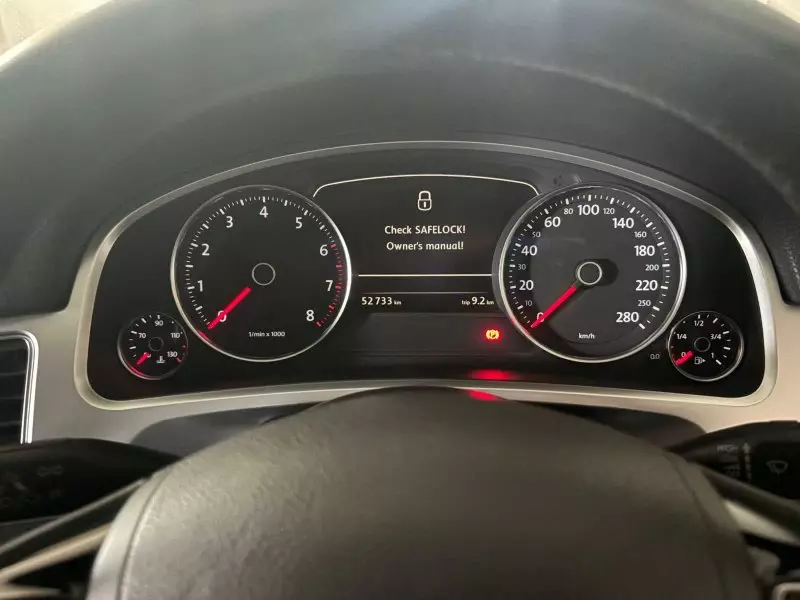 Volkswagen Touareg   - 2016