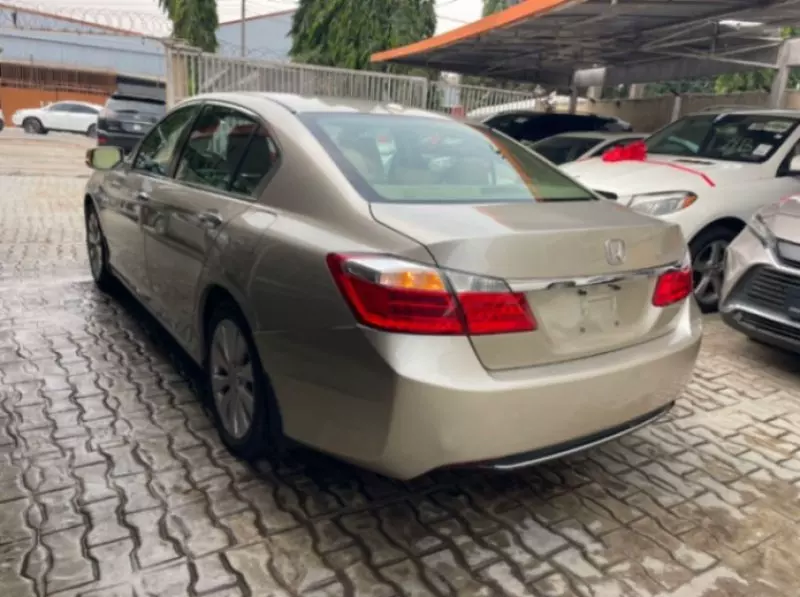 Honda Accord   - 2014