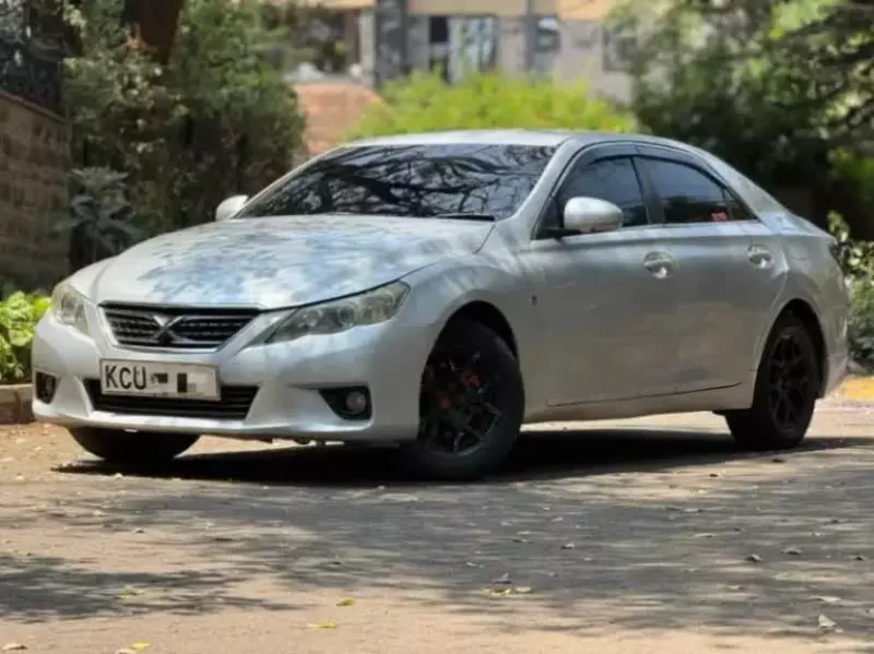 Toyota Mark X   - 2012