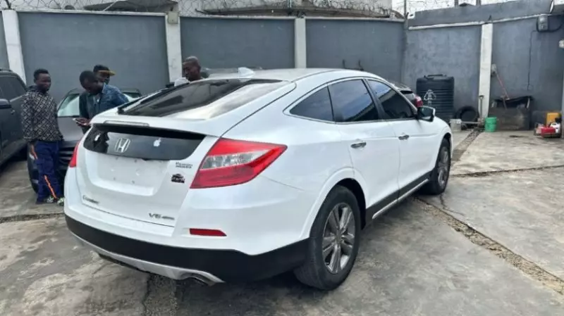 Honda Crosstour - 2013