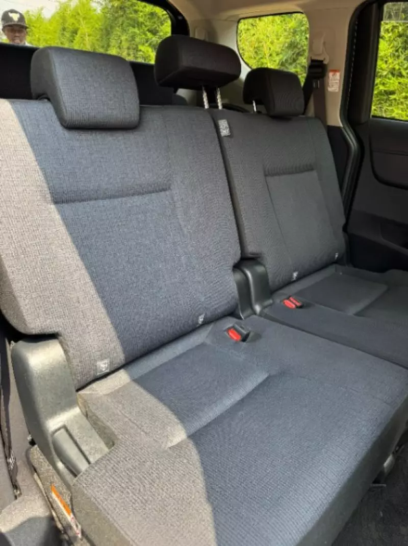 Toyota Sienta Hybrid    - 2018