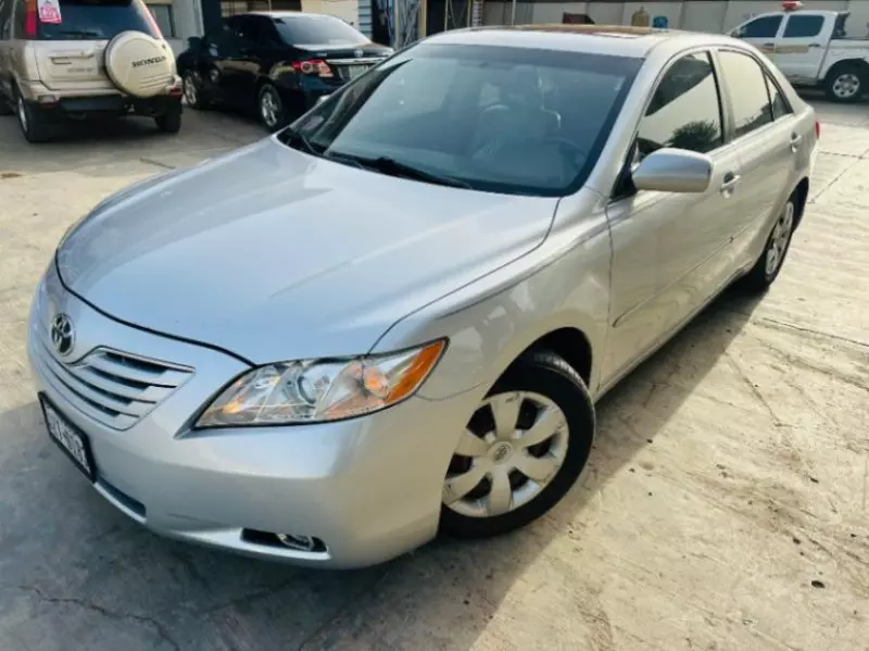 Toyota Camry   - 2008