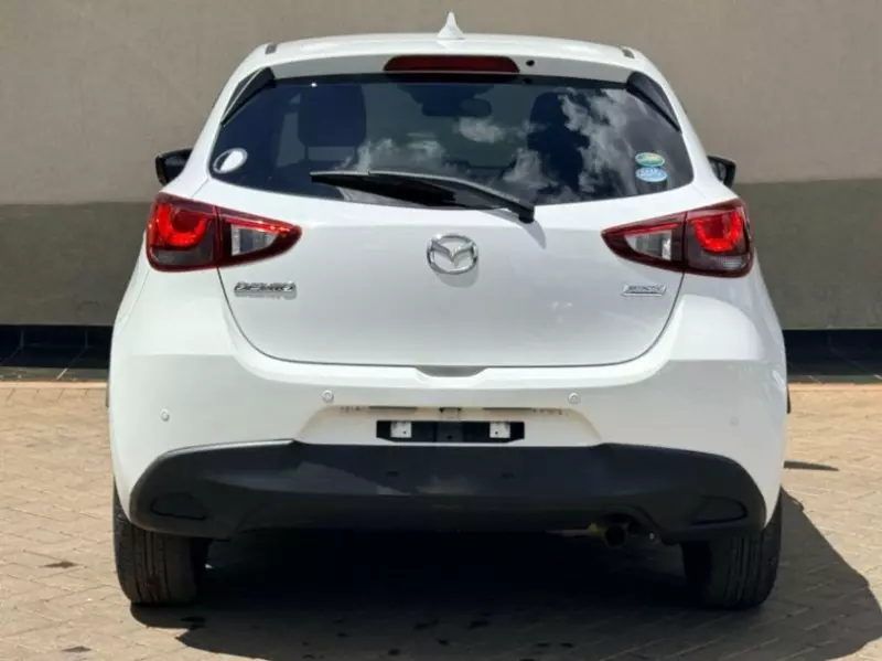 Mazda Demio    - 2018