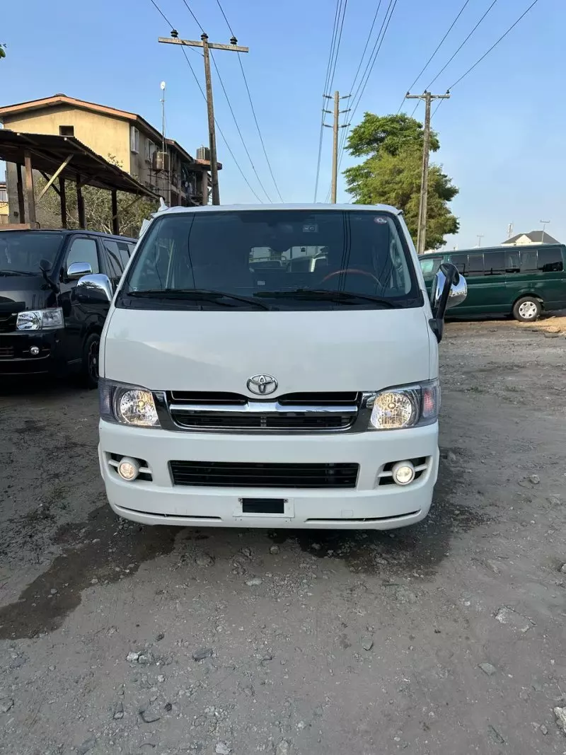 Toyota Hiace   - 2007