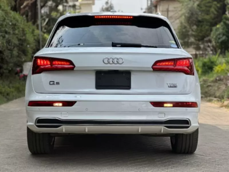 Audi Q5   - 2018