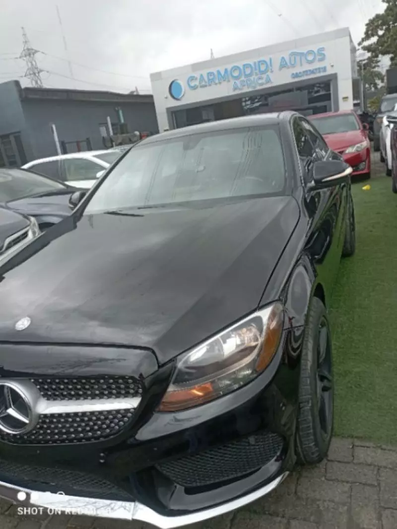 Mercedes-Benz C 300   - 2015