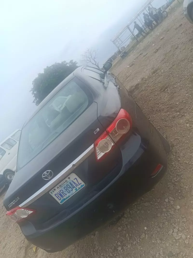 Toyota Corolla   - 2011