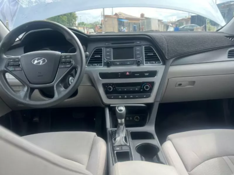 Hyundai Sonata   - 2015