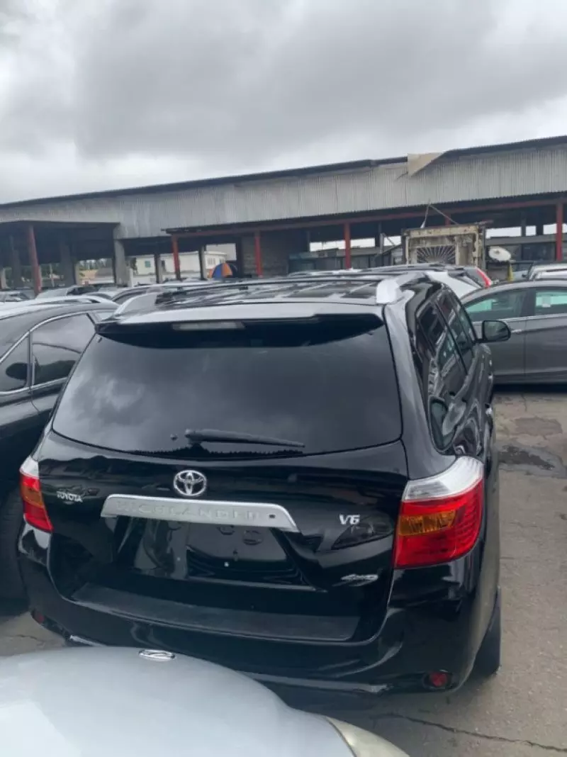 Toyota Venza   - 2013