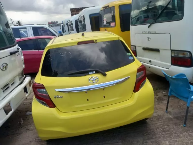 Toyota Vitz   - 2014