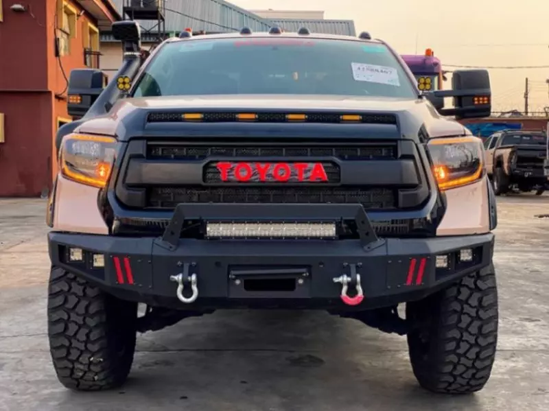 Toyota Tundra   - 2012