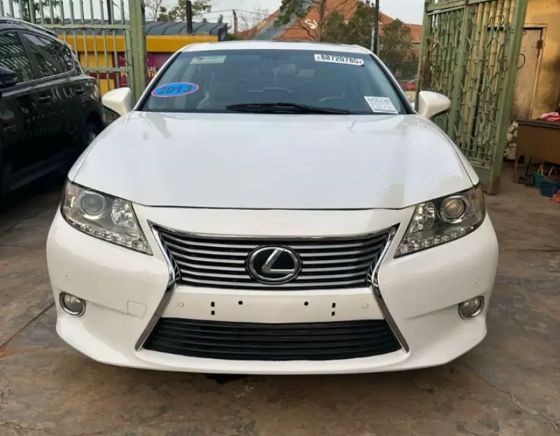 Lexus ES 350   - 2013