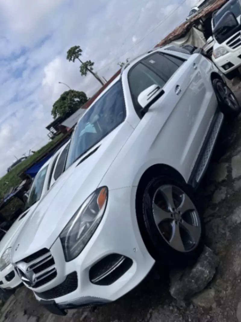Mercedes-Benz GLE 350   - 2017