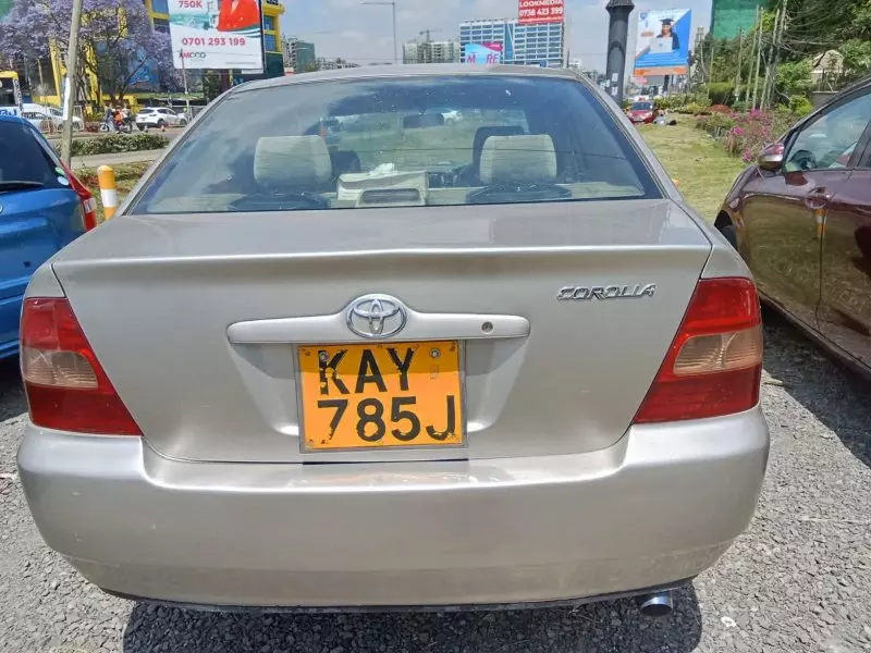 Toyota Corolla   - 2000