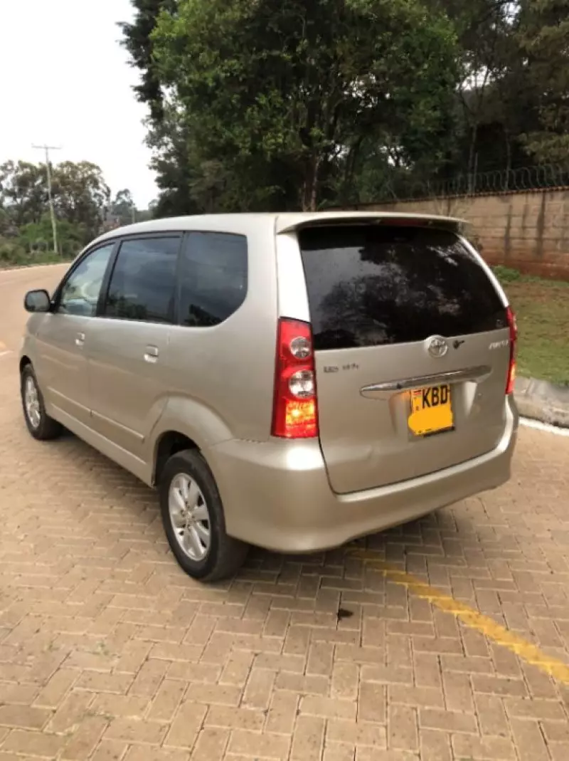 Toyota Avanza   - 2007