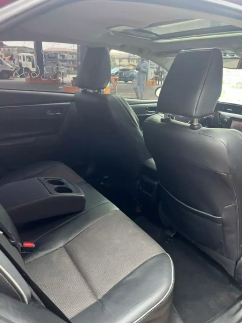 Toyota Corolla - 2015