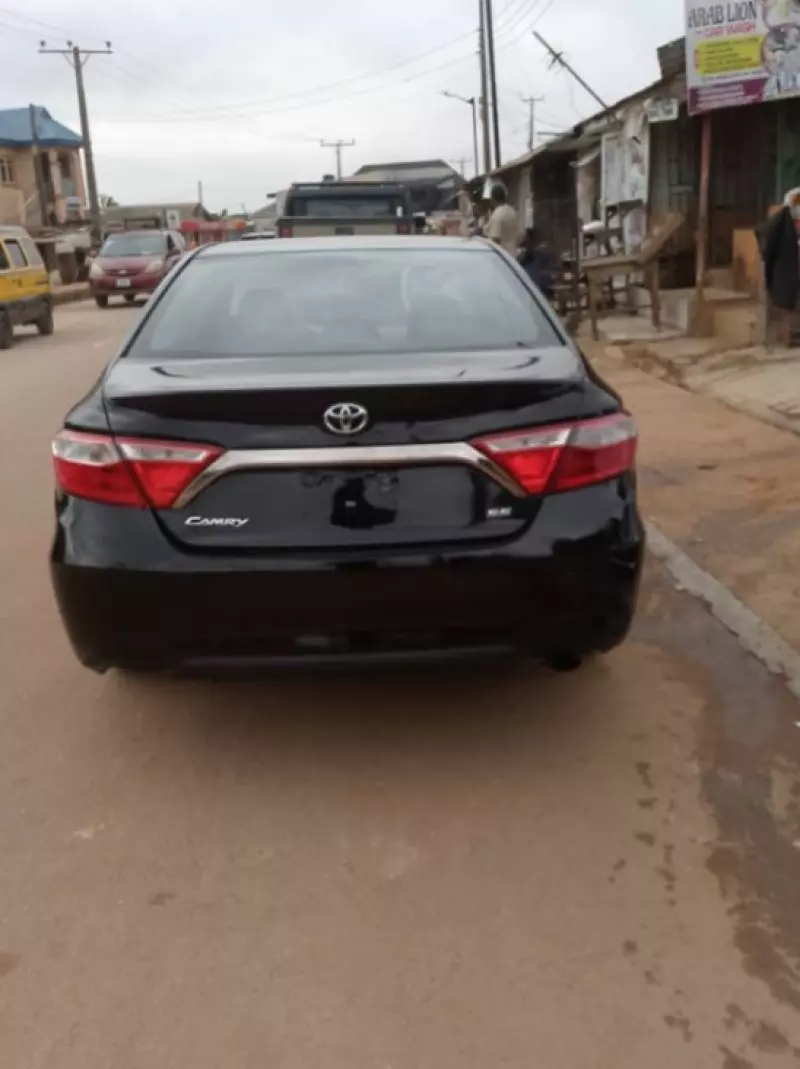 Toyota Camry   - 2016