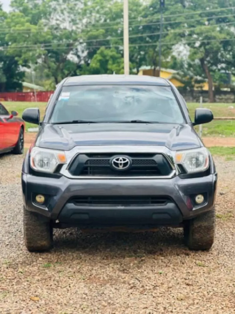 Toyota Tacoma   - 2012