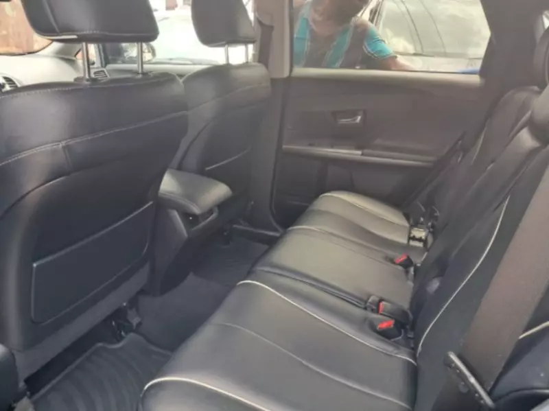 Toyota Venza   - 2013