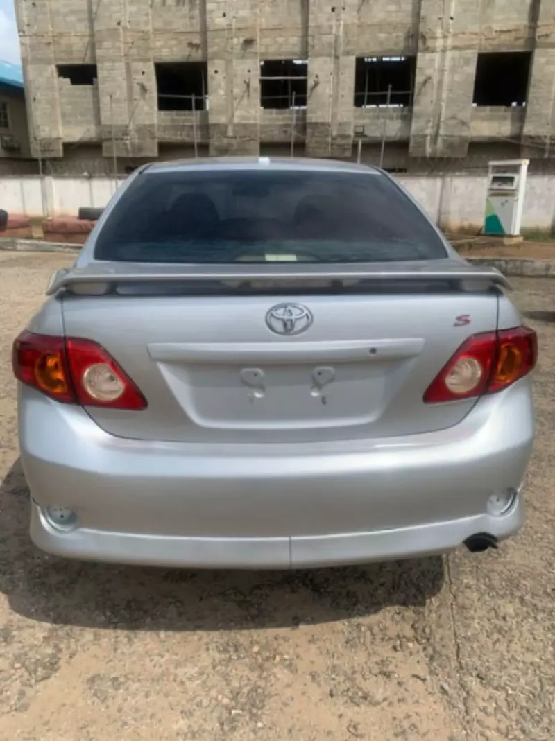 Toyota Corolla Sport   - 2009