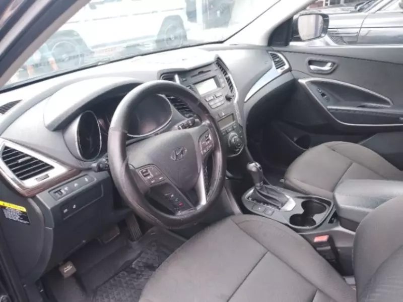 Hyundai Santa Fe   - 2013
