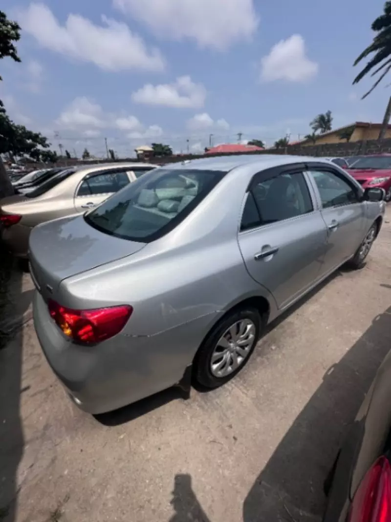 Toyota Corolla   - 2013