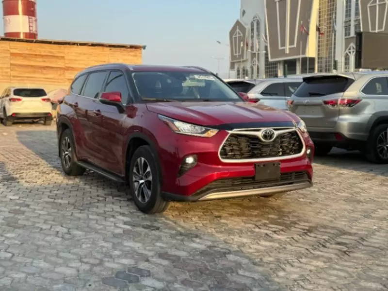 Toyota Highlander   - 2022