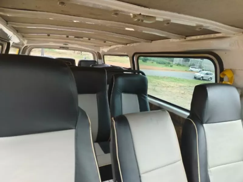 Nissan Caravan    - 2007