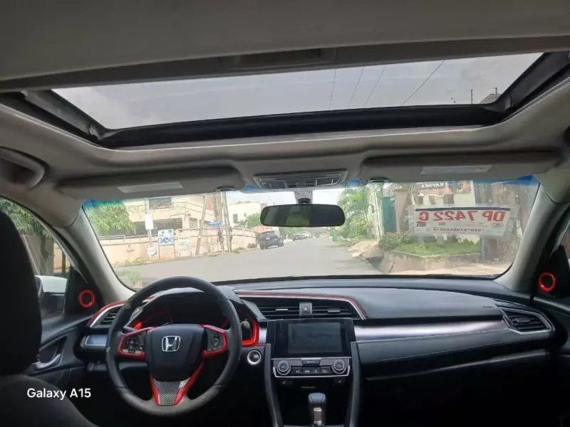 Honda Civic   - 2016