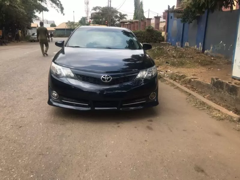 Toyota Camry   - 2014