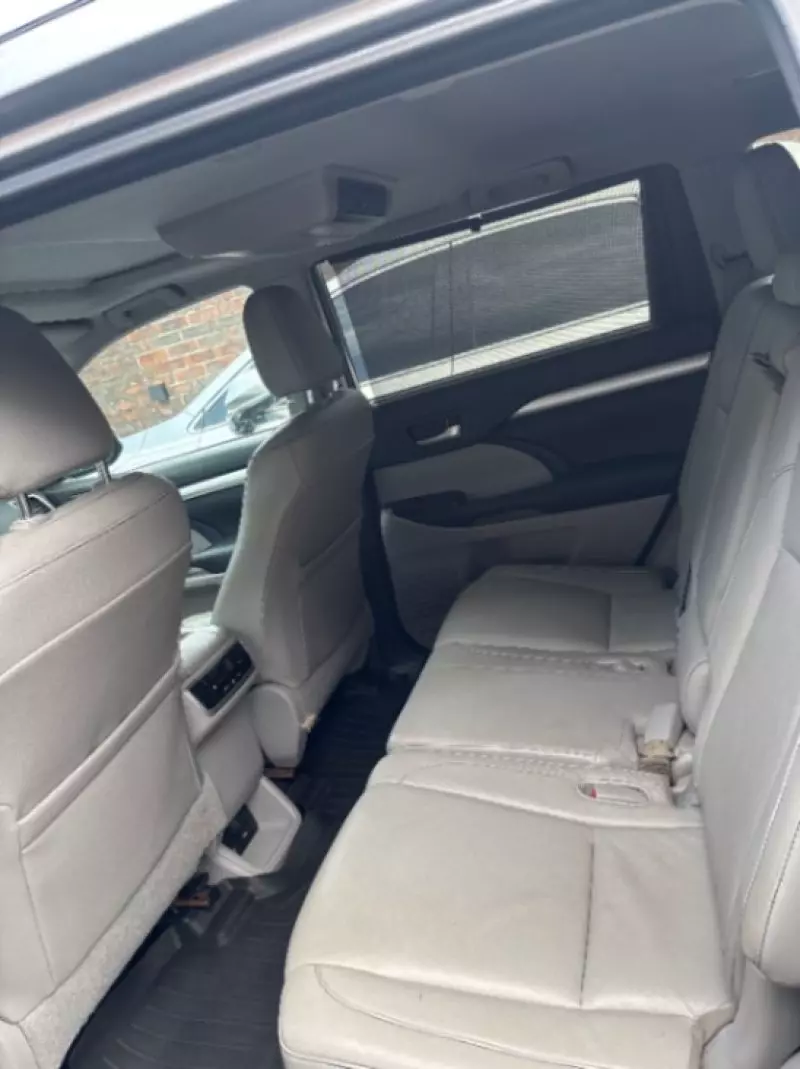 Toyota Highlander   - 2014