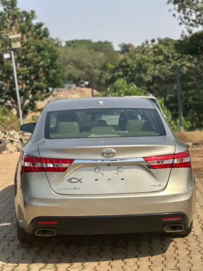 Toyota Avalon