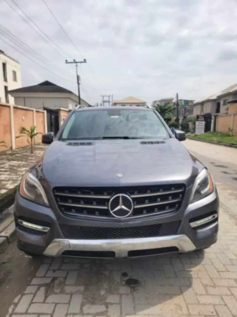 Mercedes-Benz ML 350   - 2012